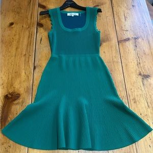 Diane Von Furstenberg Dress Green Size XS